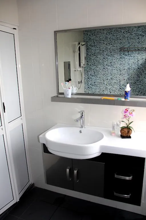 Melaka Downtown Guesthouse Apartment 0*, Malacca
