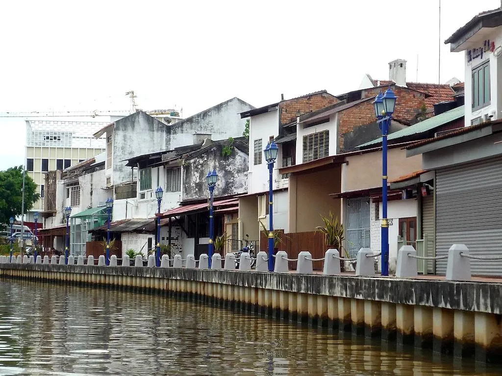 Melaka Downtown Guesthouse Apartment 0*, Malacca
